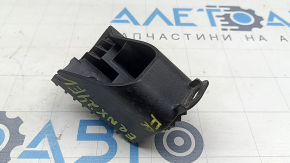 Кронштейн дифузора правий Chevrolet Equinox EV 24-26