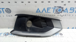 Решетка переднего бампера правая Audi A4 B9 20-25 хром под радар, сколы