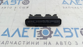 Емблема напис "quattro" на радіаторних решітках Audi A4 B9 20-25