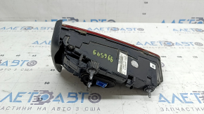 Ліхтар внутрішній кришка багажника правий Audi A4 B9 20-25 седан LED, з накладкою, тріщина під склом