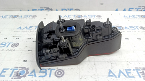 Ліхтар внутрішній кришка багажника правий Audi A4 B9 20-25 седан LED, з накладкою, тріщина під склом