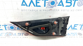 Фонарь внутренний дверь багажника левый Audi Q3 83A 19-25 LED, царапины