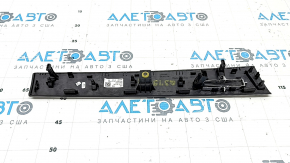 Накладка передньої панелі нижня права Audi Q3 83A 19-25 чорний алюміній, quattro