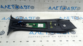 Накладка центральной стойки наружняя правая Tesla Model Y 20-25 с камерой, царапины, в клею