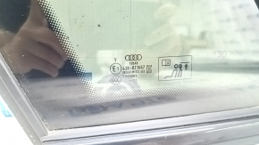 Форточка глухое стекло задняя левая Audi Q3 83A 19-25 черный глянец, тонировка