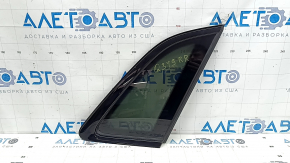 Форточка глухое стекло задняя правая Audi Q3 83A 19-25 черный глянец, тонировка