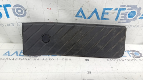 Площадка для отдыха ноги Audi A4 B9 17-25 черная, царапины