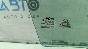 Скло дверей передньої правої Hyundai Ioniq 17-19