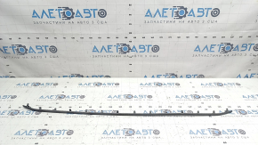 Молдинг нижней решетки переднего бампера центральный Hyundai Ioniq 17-22