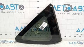 Форточка глухое стекло задняя правая Nissan Versa Note 13-19 порван уплотнитель