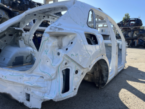 Четверть крыло задняя правая Audi Q3 83A 19-25 на кузове, белая, замята