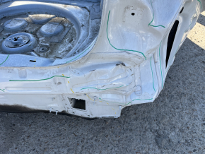 Задняя панель Audi Q3 83A 19-25 на кузове, белая, замята