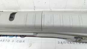 Накладка проема багажника Toyota Prius 30 10-15 серая, с накладкой скобы, царапины