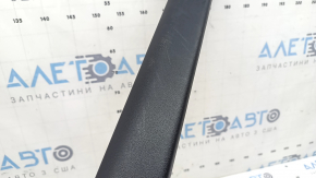 Накладка порога передня права Toyota Prius 30 10-15 чорна, подряпини