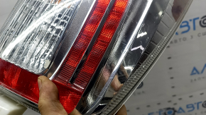 Фонарь правый Toyota Prius 30 12-15 рест, трещины под стеклом, потерт