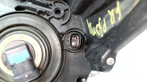 Фара передня права Toyota Prius 30 12-15 рест, галоген, під полірування, подряпини, тріщини під склом