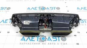 Дефлектор воздуховода передней панели центральный BMW X5 F15 14-18 черный под 4 зонное управление