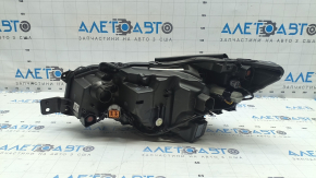 Фара передняя правая Subaru WRX 22-26