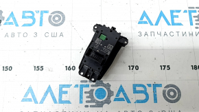 Кнопка паркинга BMW X5 F15 14-18 трещины, полезло покрытие