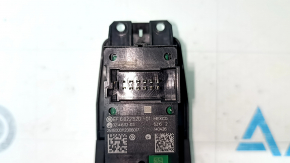 Кнопка паркинга BMW X5 F15 14-18 трещины, полезло покрытие