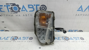 Поворотник правий Toyota Prius 30 12-15 рест, під полірування