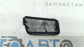 Заглушка нижней решетки переднего бампера левая Subaru Solterra 23-26