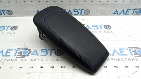 Подлокотник Ford Mustang Mach-E 21-26 кожа черная с серой строчкой