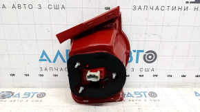 Фонарь внешний правый VW Passat 06-10 EUR