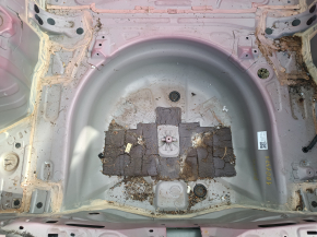 Корито багажника Toyota Prius 30 10-15 на кузові