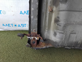 Корито багажника Toyota Camry v40 07-11 висвердлено, корозія