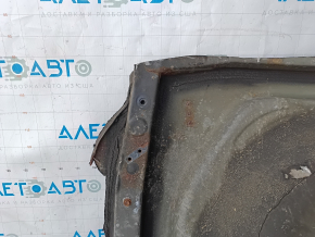 Корито багажника Toyota Camry v40 07-11 висвердлено, корозія