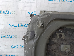 Корито багажника Toyota Camry v40 07-11 висвердлено, корозія