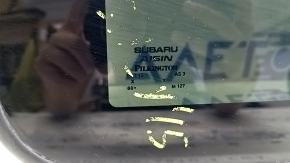 Скло люка Subaru Legacy 15-19 подряпин