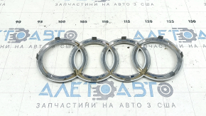 Емблема решітки радіатора значок grill Audi A6 C7 16-18 рест, пісок