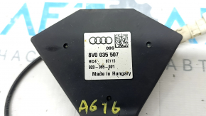 ANTENNA AMPLIFIER правая Audi A6 C7 12-18 коррозия кронштейна, трещины в корпусе