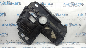 Защита двигателя центральная Toyota Prius 30 10-15 нет фрагмента, потерта