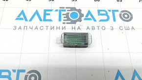 Плафон освітлення обшивки дверцят передньої лівої Audi A6 C7 12-18 нижній, білий