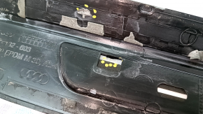 Накладка порога зовнішня передня ліва Audi Q5 80A 18-25 чорна з хромом та підсвічуванням, S-Line, подряпини, відламаний провід, зламані кріплення