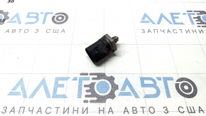 Датчик давления топлива Audi A6 C7 16-18 3.0T на топливной трубке