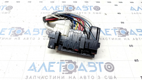 Блок предохранителей подкапотный левый Toyota Camry v50 12-14 usa большой