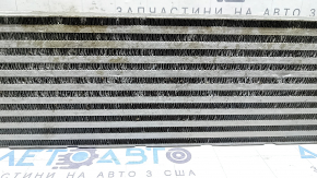 Интеркулер Audi Q5 80A 21-25 MHEV вмятина на сотах