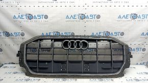 Решетка радиатора grill Audi Q8 19-23 серая с хромом под радар, потрескан хром на логотипе