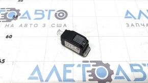 Плафон освещения обшивки двери карточки передней правой Audi Q8 19-26