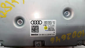 Монитор, дисплей, навигация Audi Q8 21-25 8.6" нижний, царапины, в копати, на з/ч