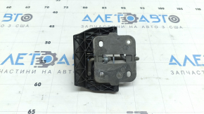 Крючок замка капота VW Tiguan 18-24