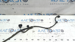 Проводка переднего бампера Toyota Prius V 15-17 рест, без парктроников, под ДХО, ПТФ