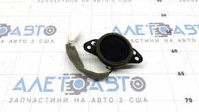 Динамік задній правий верхній Toyota Prius V 16-17 JBL