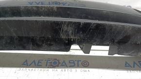 Нижня решітка переднього бампера Toyota Prius V 15-17 під ПТФ, подряпини, притиснута, незаводські отвори, тріснута