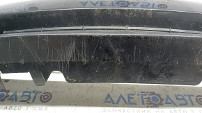 Нижня решітка переднього бампера Toyota Prius V 15-17 під ПТФ, подряпини, притиснута, незаводські отвори, тріснута
