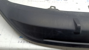 Губа заднего бампера Toyota Prius V 15-17 рест, черная, царапины